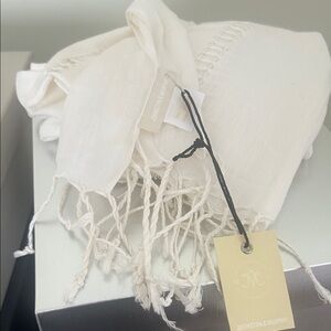 Johnston & Murphy Ivory Fringe Throw
